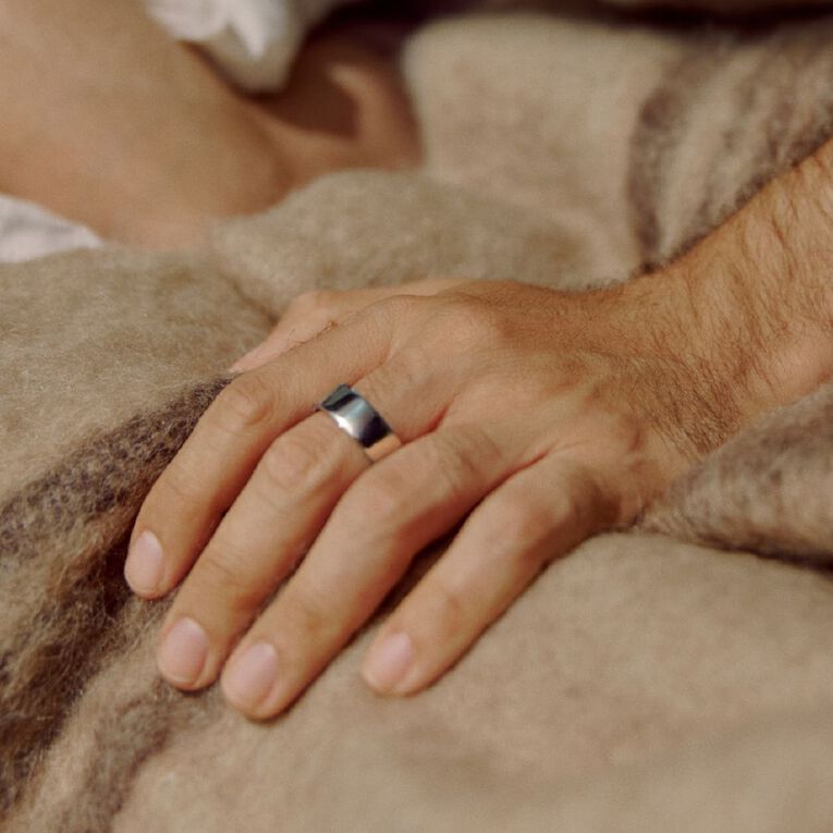 Oura Ring 4 Silver - Size 7, , hi-res