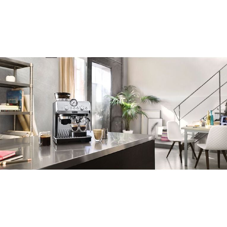 Delonghi La Specialista Arte Pump Coffee Machine, , hi-res