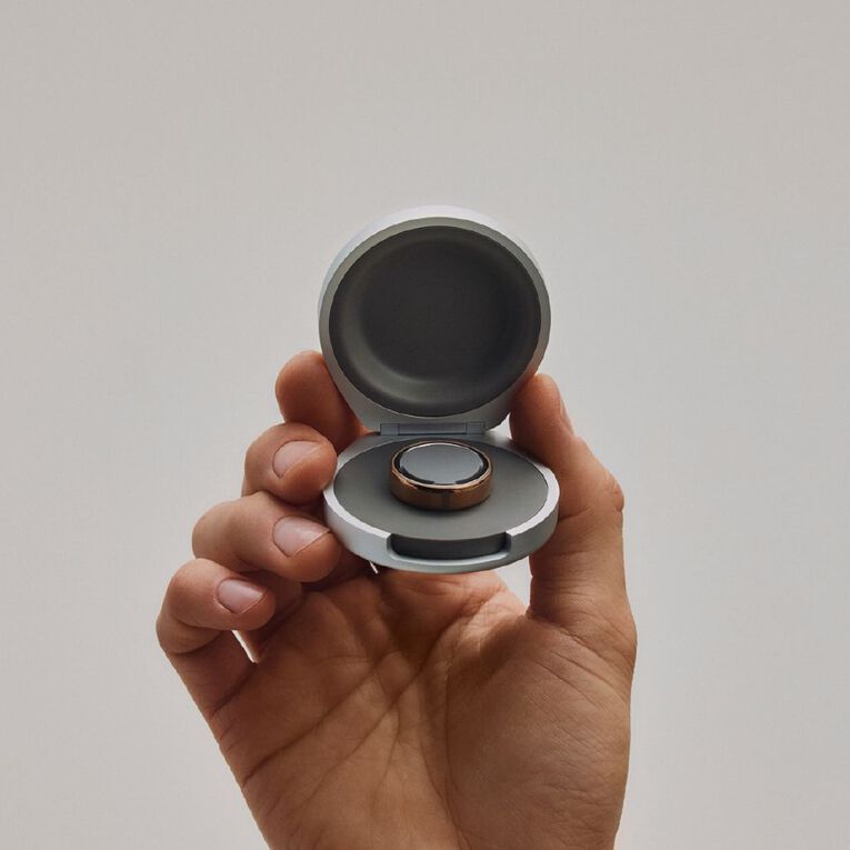 Oura Ring 5 - Portable Charger - Size 9, , hi-res