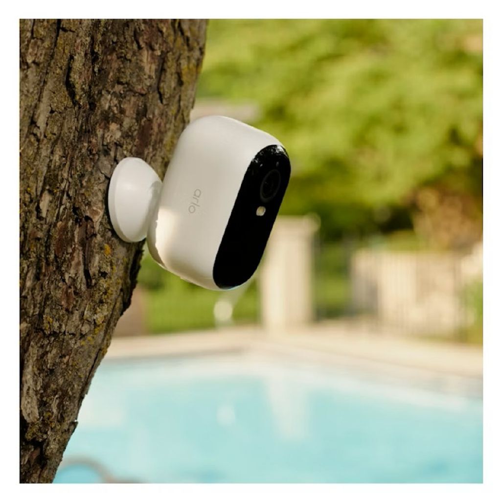 Arlo Essential Outdoor Security Camera 2K (3rd Gen) - 4 camera