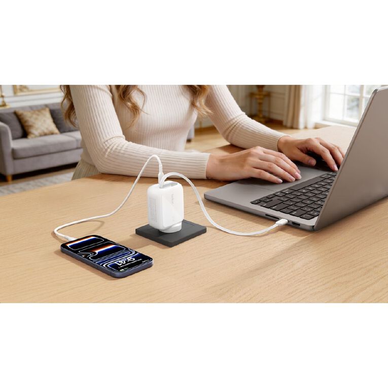 Belkin UltraCharge Retractable GaN Wall Charger 67W, , hi-res