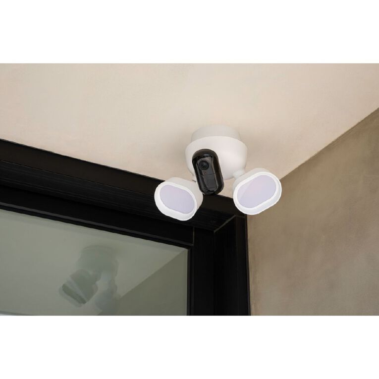 Arlo Wired Floodlight Camera - White, , hi-res