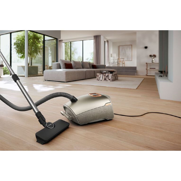 Miele Guard L1 Comfort XL Bagged Vacuum Cleaner Titanium Pearl Finish, , hi-res