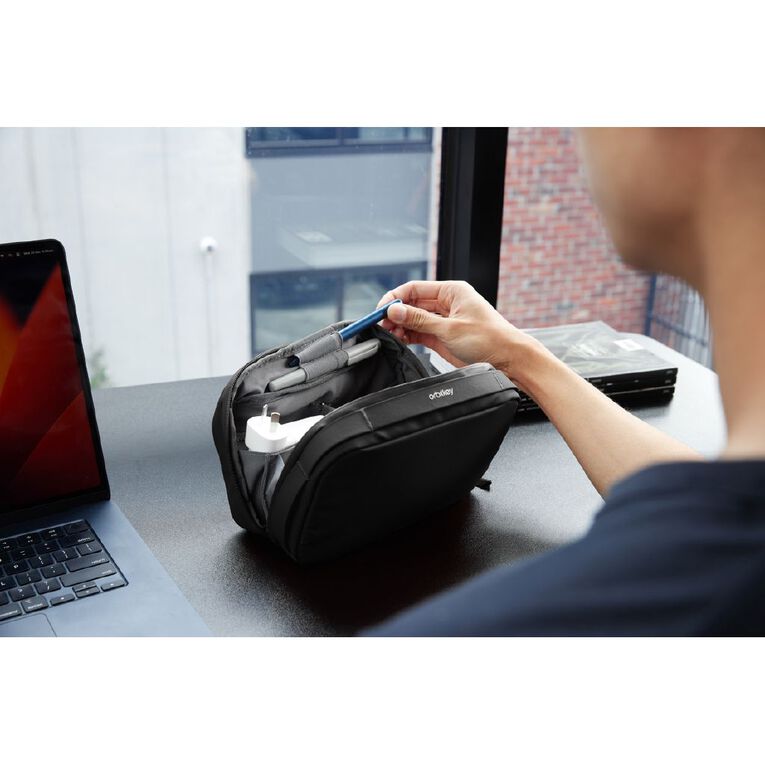Orbitkey 2-in-1 Tech Pouch - Black, , hi-res