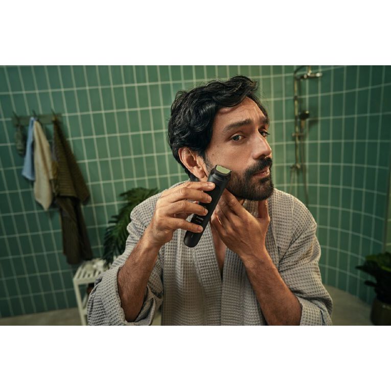 Philips Multigroom Series 3000, 8-in-1 Face & Hair Trimmer MG3940/15, , hi-res