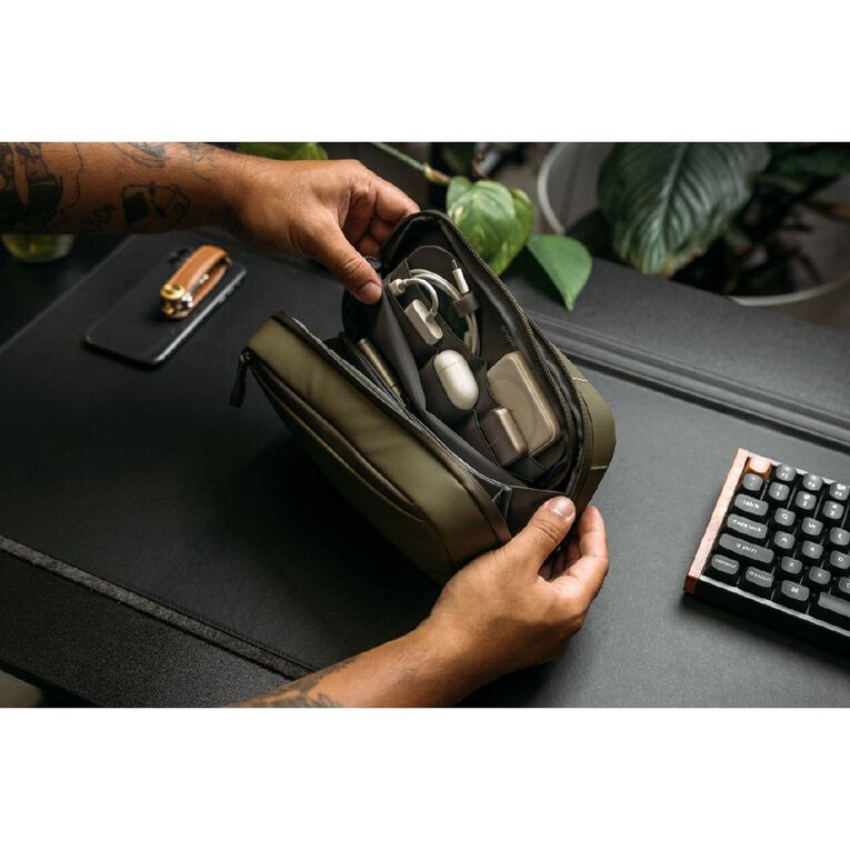 Orbitkey 2-in-1 Tech Pouch - Olive, , hi-res