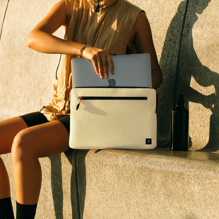 Native Union Ultralight Sleeve for MacBook 14 inch - Sandstone, , hi-res
