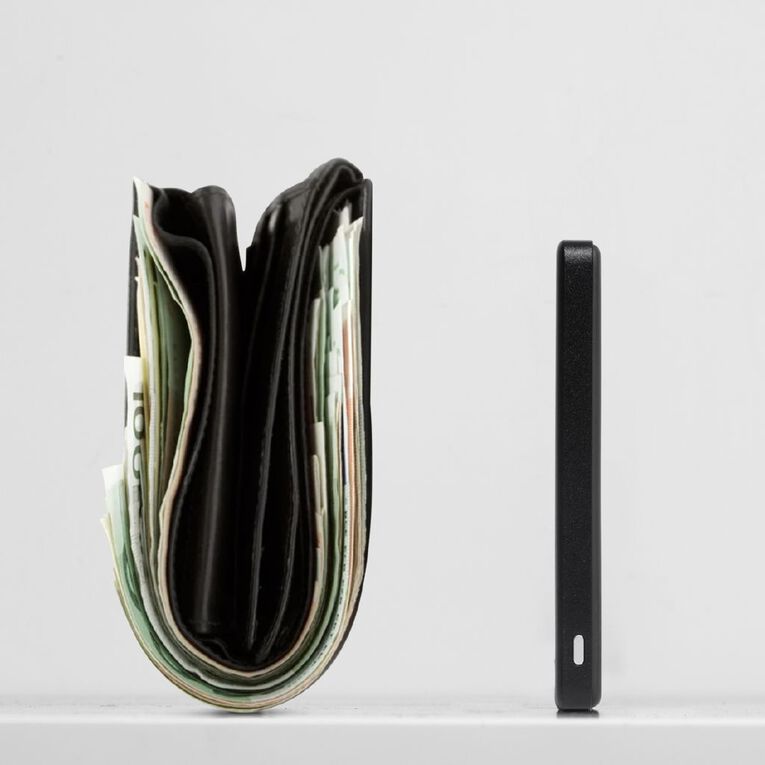 Native Union Active Magnetic Power Bank 5K - Black, , hi-res