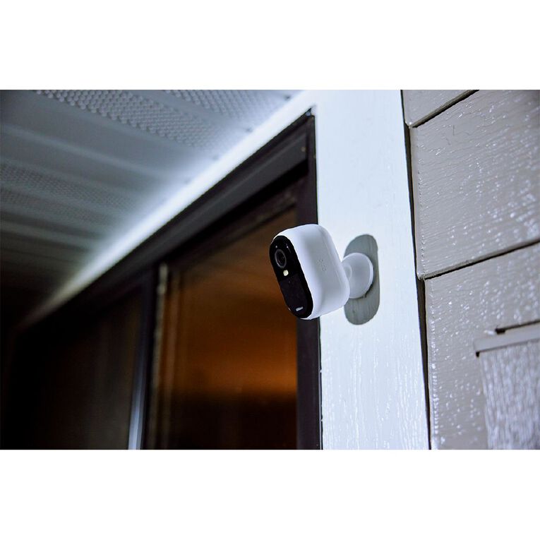 Arlo Essential 2K Outdoor Security Camera 2nd Generation - 1 Pack - Outdoor and Indoor Wireless Camera - Integrated Spotlight, , hi-res