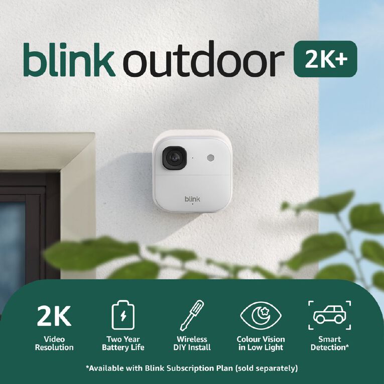 Blink Outdoor 2K+ With Sync Module Core 3 Pack White, , hi-res