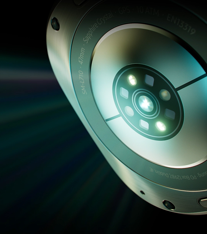 Close-up view of the back of a Galaxy Watch Ultra2 showing the upgraded BioActive sensor and its emitted light to demonstrate precise health and fitness data measurement.