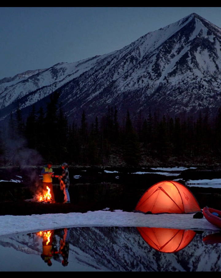 A scenic video is being shot in low light. Details in the background are vivid and clear thanks to Nightography.