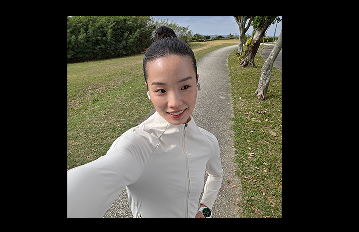 A selfie of someone. AI ensures shadows and highlights are accurately captured.